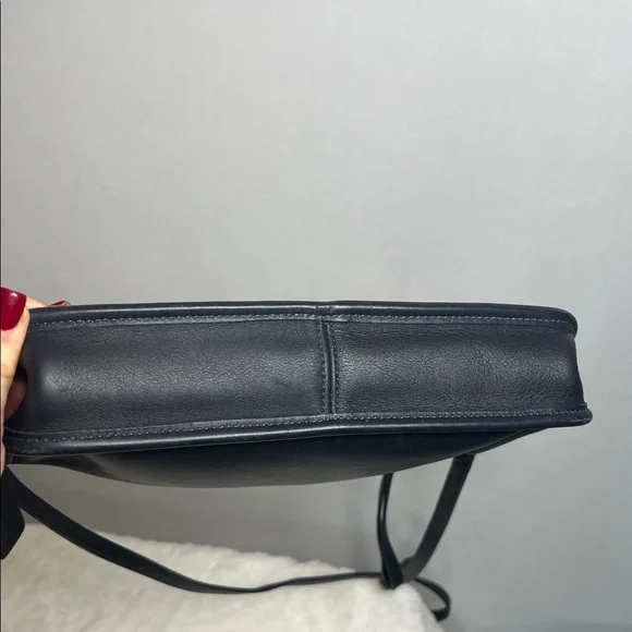 Vintage Coach Basic Bag 9455 Black Excellent Condition! - Picture 3 of 16